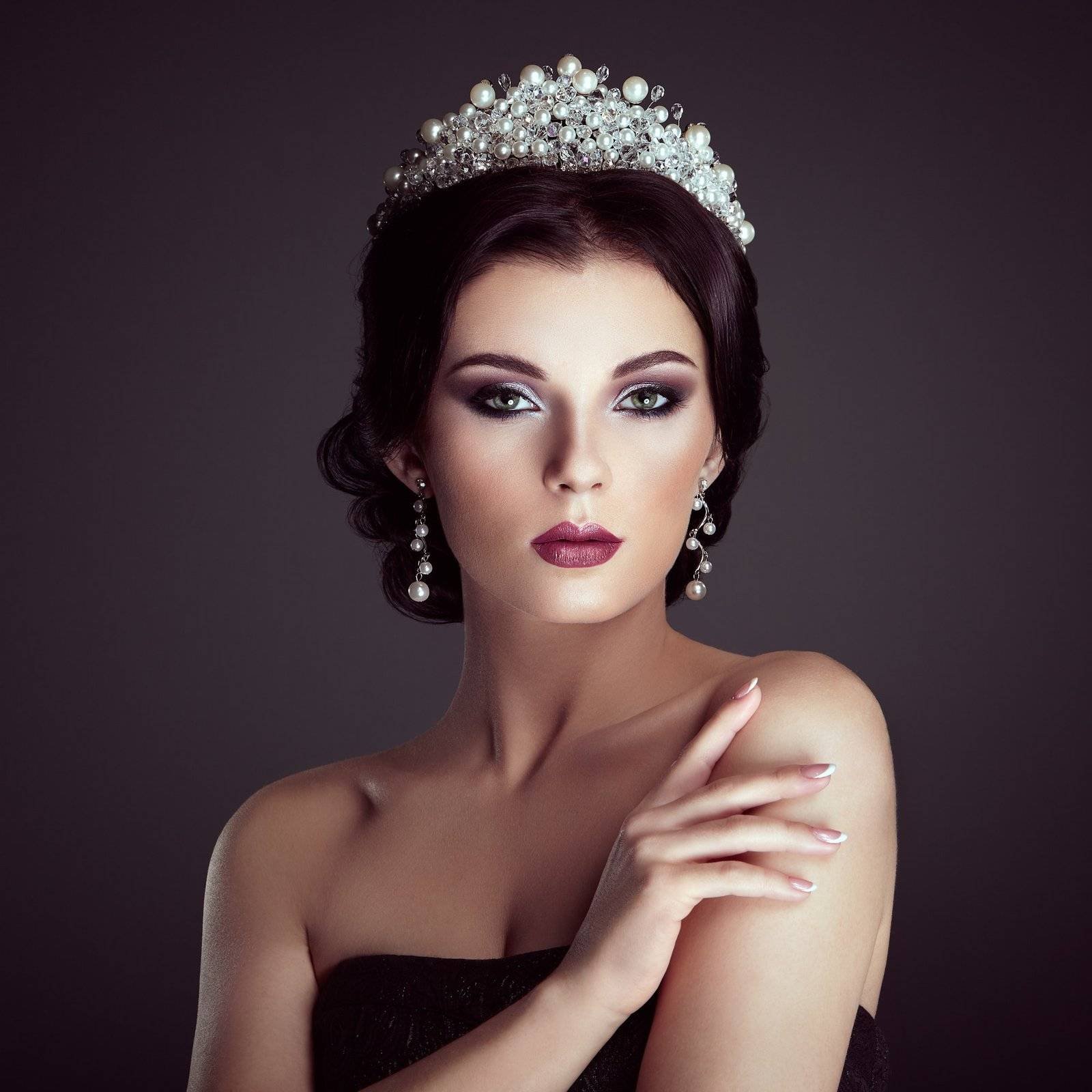 jewellery model